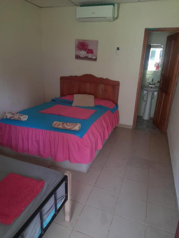 Hostal Denisse Tours 산타 카탈리나 외부 사진